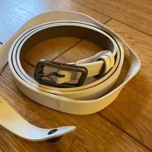 Women white leather belt in size small